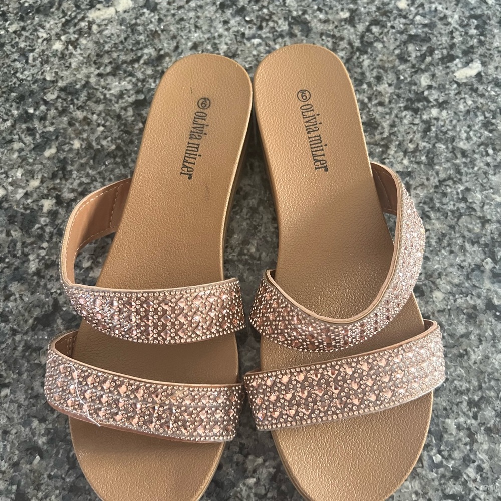 Rose gold sandals with out tags